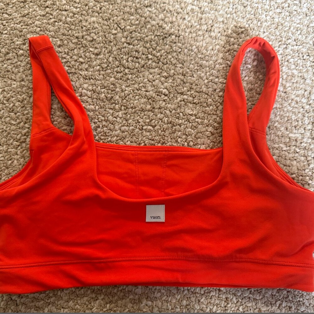 Vuori AllTheForm™ Bra | Small | Bright Poppy - Picture 4 of 6
